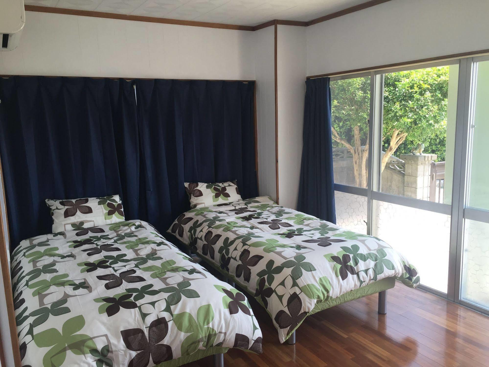 Guesthouse Seagull Village Motobu Exterior foto