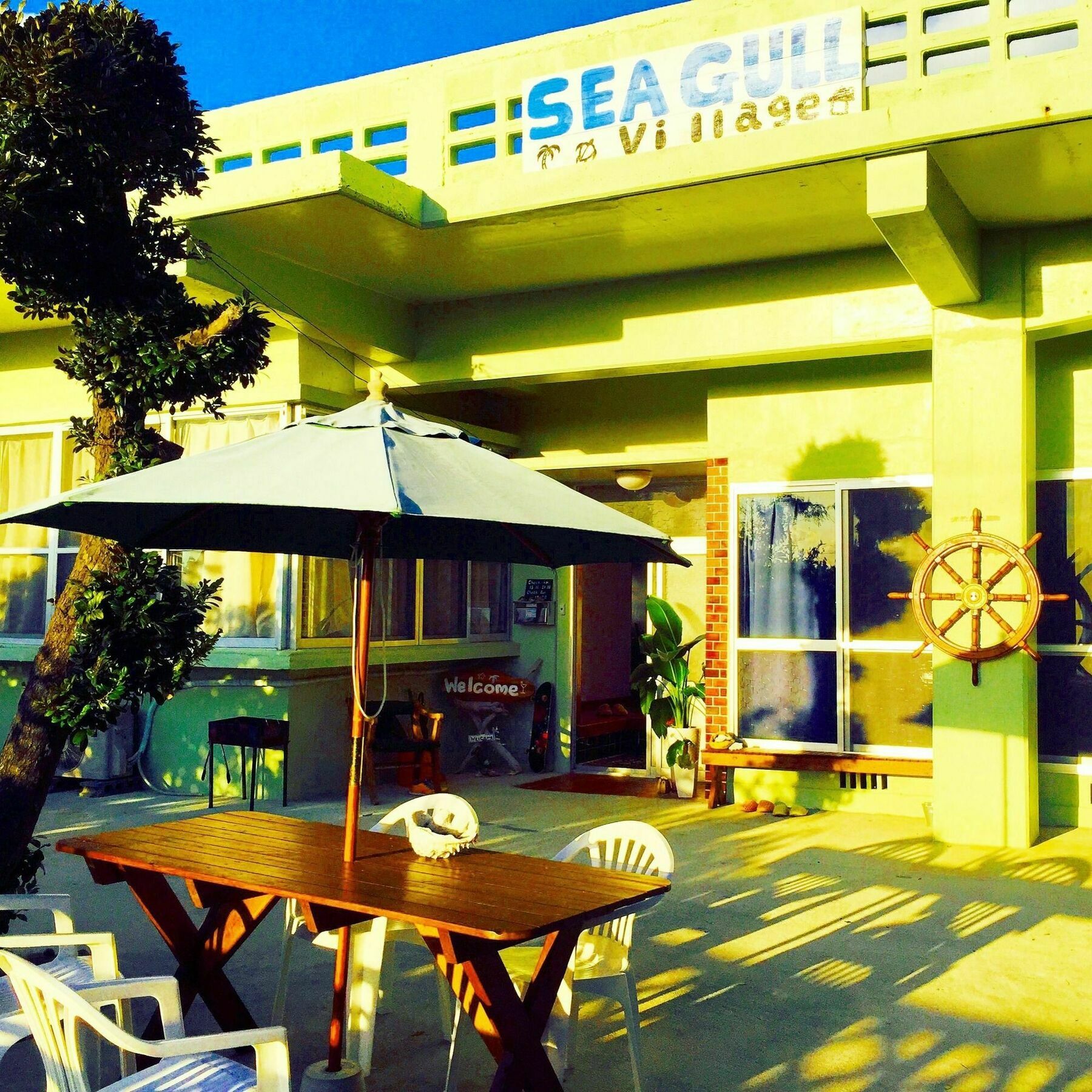 Guesthouse Seagull Village Motobu Exterior foto